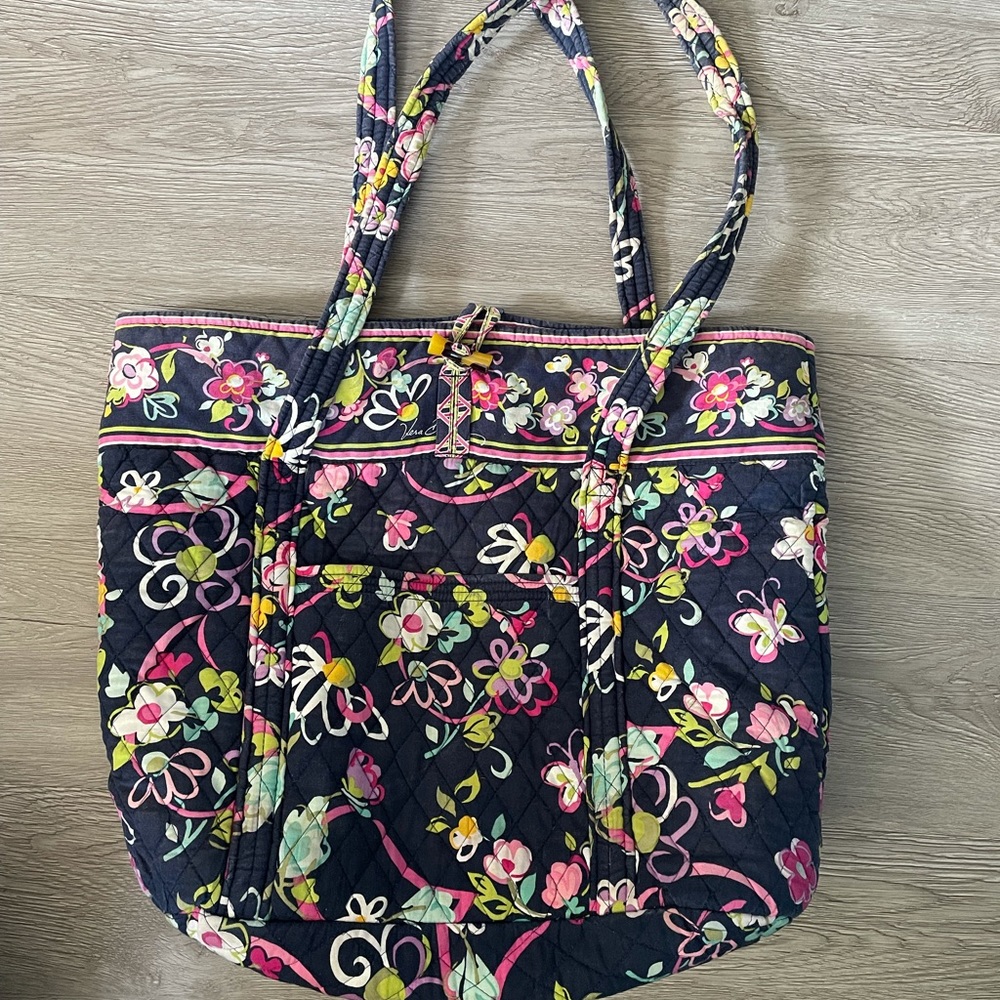 Vera Bradley tote bag